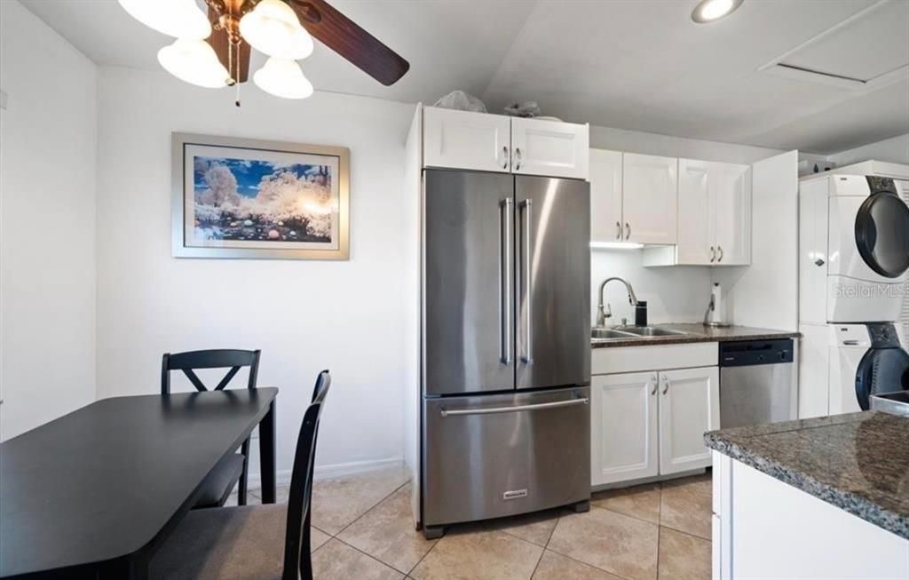 待售: $348,000 (3 贝兹, 1 浴室, 1154 平方英尺)