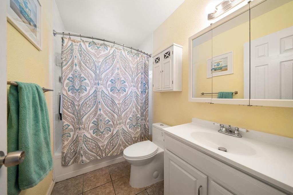 待售: $348,000 (3 贝兹, 1 浴室, 1154 平方英尺)