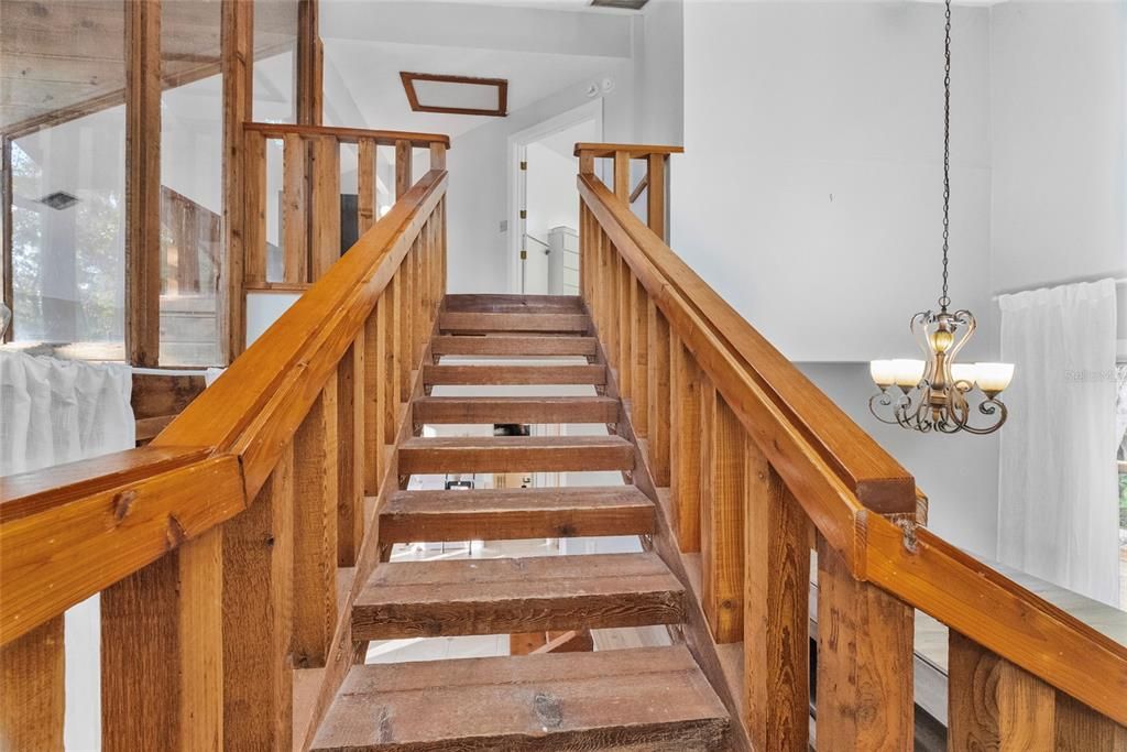 For Sale: $483,000 (4 beds, 2 baths, 2207 Square Feet)