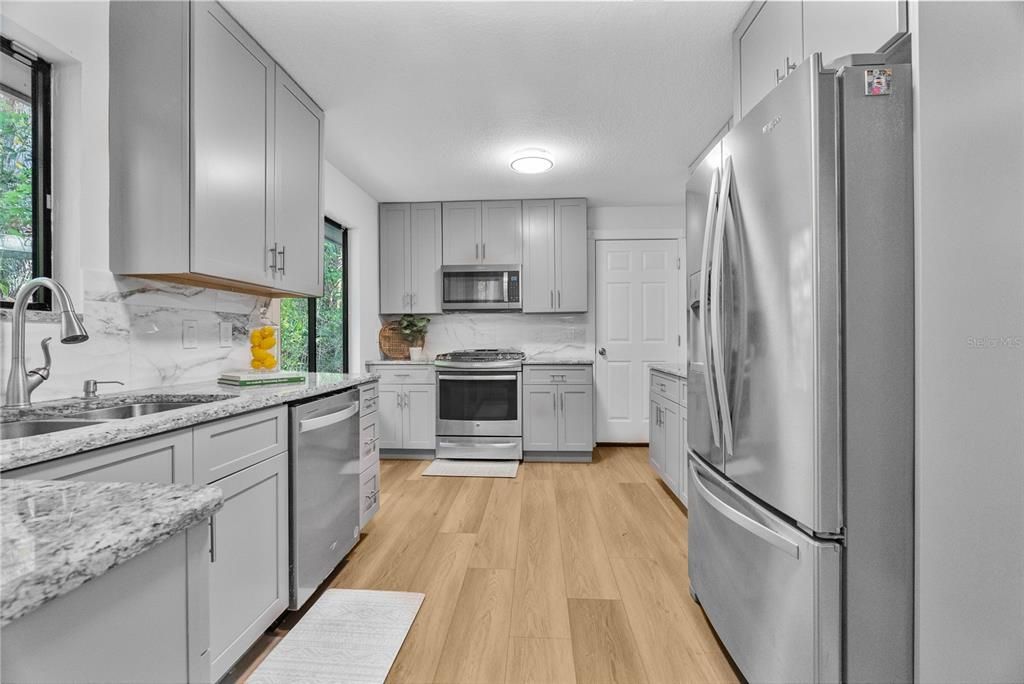 For Sale: $483,000 (4 beds, 2 baths, 2207 Square Feet)