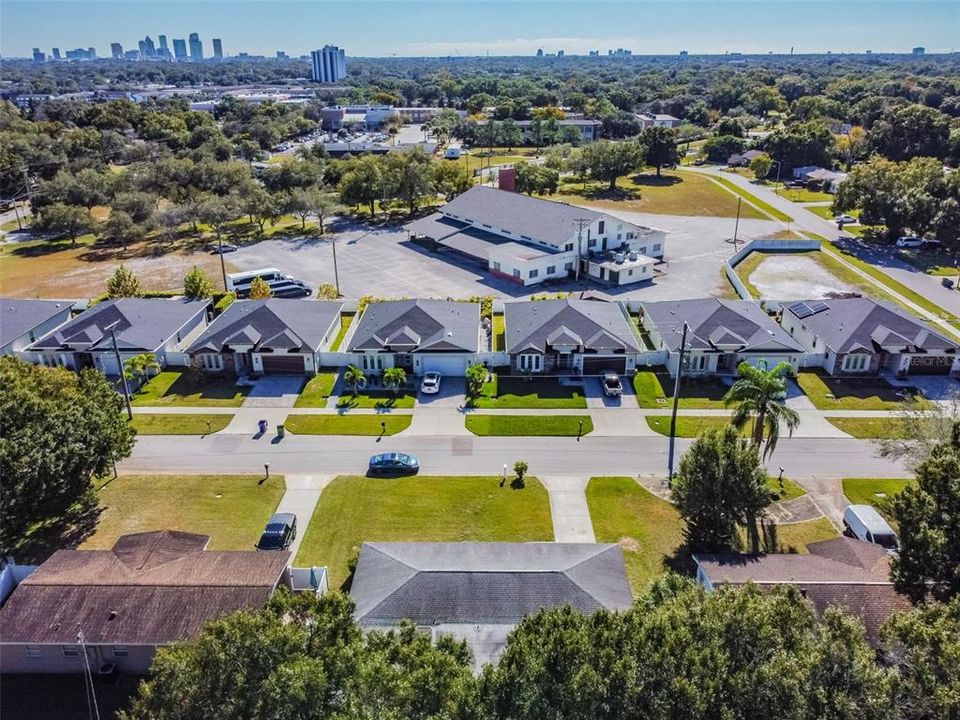 В аренду: $3,200 (4 спален, 2 ванн, 1930 Квадратных фут)