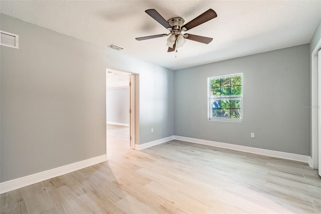 В аренду: $3,200 (4 спален, 2 ванн, 1930 Квадратных фут)