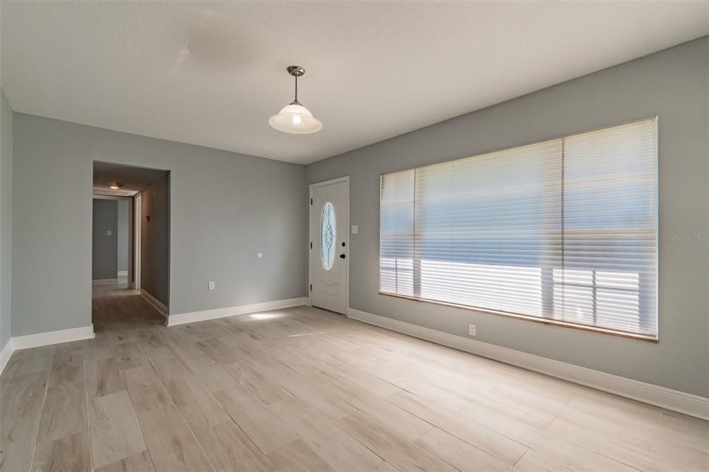 В аренду: $3,200 (4 спален, 2 ванн, 1930 Квадратных фут)