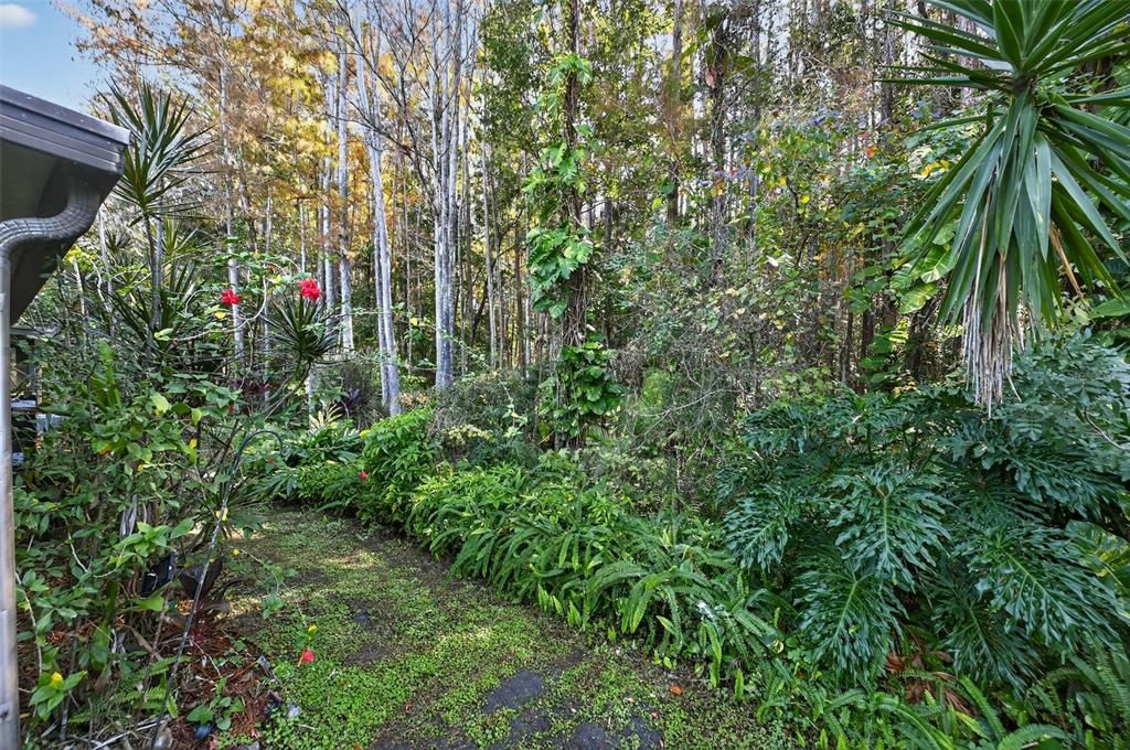 For Sale: $249,950 (2 beds, 2 baths, 1187 Square Feet)