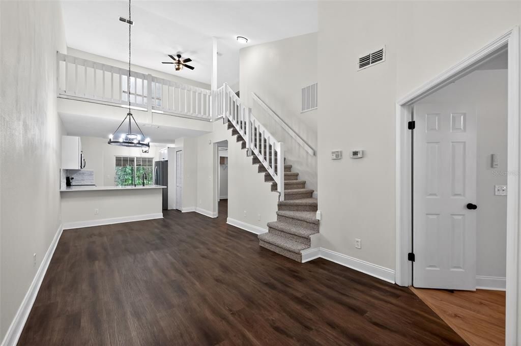 For Sale: $249,950 (2 beds, 2 baths, 1187 Square Feet)