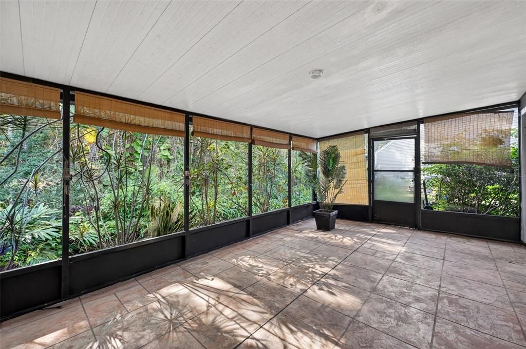 For Sale: $249,950 (2 beds, 2 baths, 1187 Square Feet)