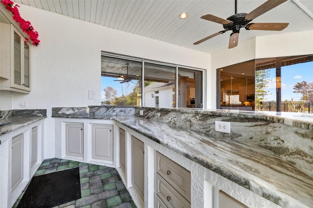 待售: $1,500,000 (5 贝兹, 3 浴室, 5573 平方英尺)