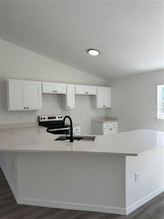 待售: $259,000 (3 贝兹, 2 浴室, 1394 平方英尺)