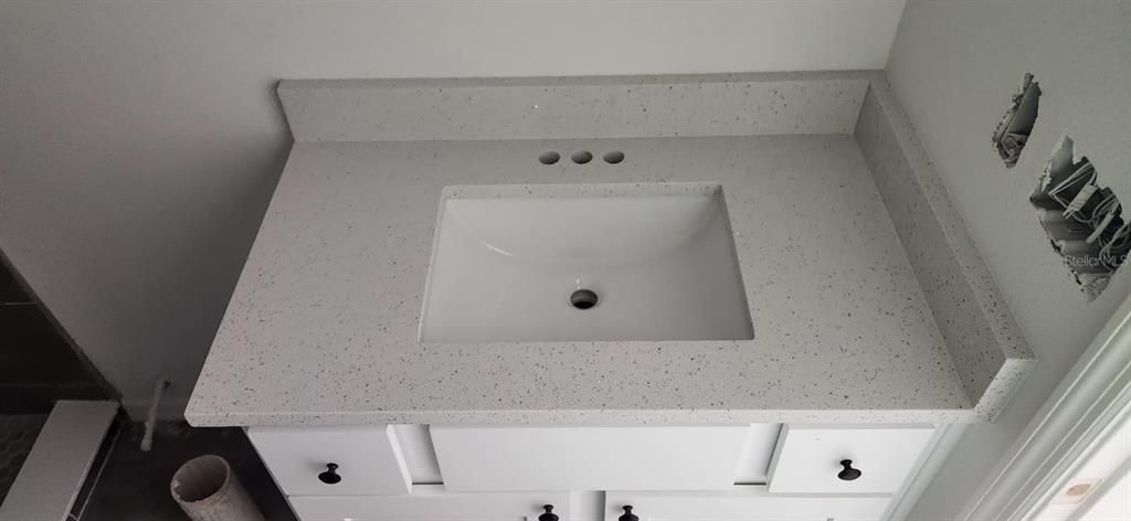 待售: $259,000 (3 贝兹, 2 浴室, 1394 平方英尺)