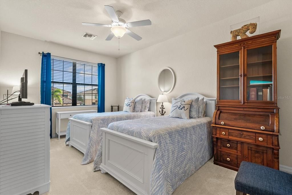 For Sale: $399,000 (3 beds, 2 baths, 2187 Square Feet)