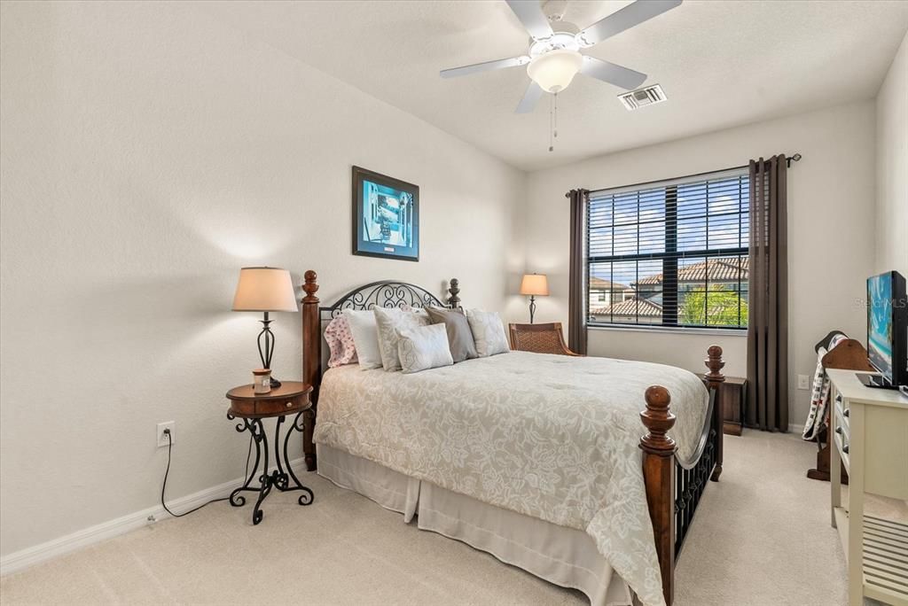 For Sale: $399,000 (3 beds, 2 baths, 2187 Square Feet)