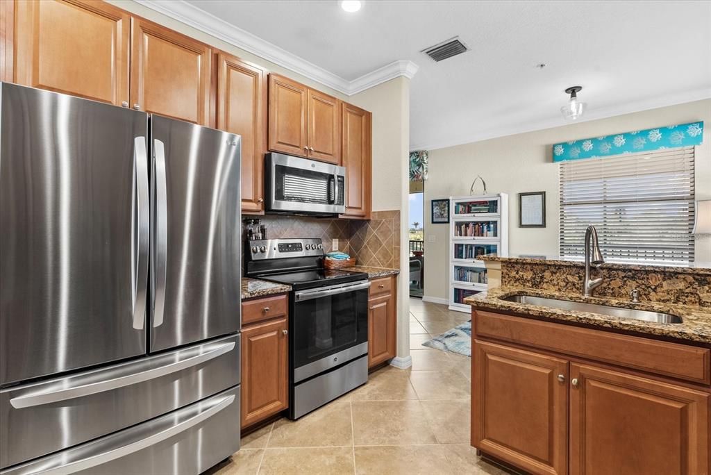 For Sale: $399,000 (3 beds, 2 baths, 2187 Square Feet)