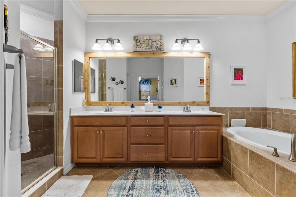 For Sale: $399,000 (3 beds, 2 baths, 2187 Square Feet)