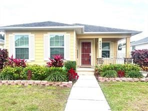 For Rent: $1,800 (3 beds, 2 baths, 1196 Square Feet)