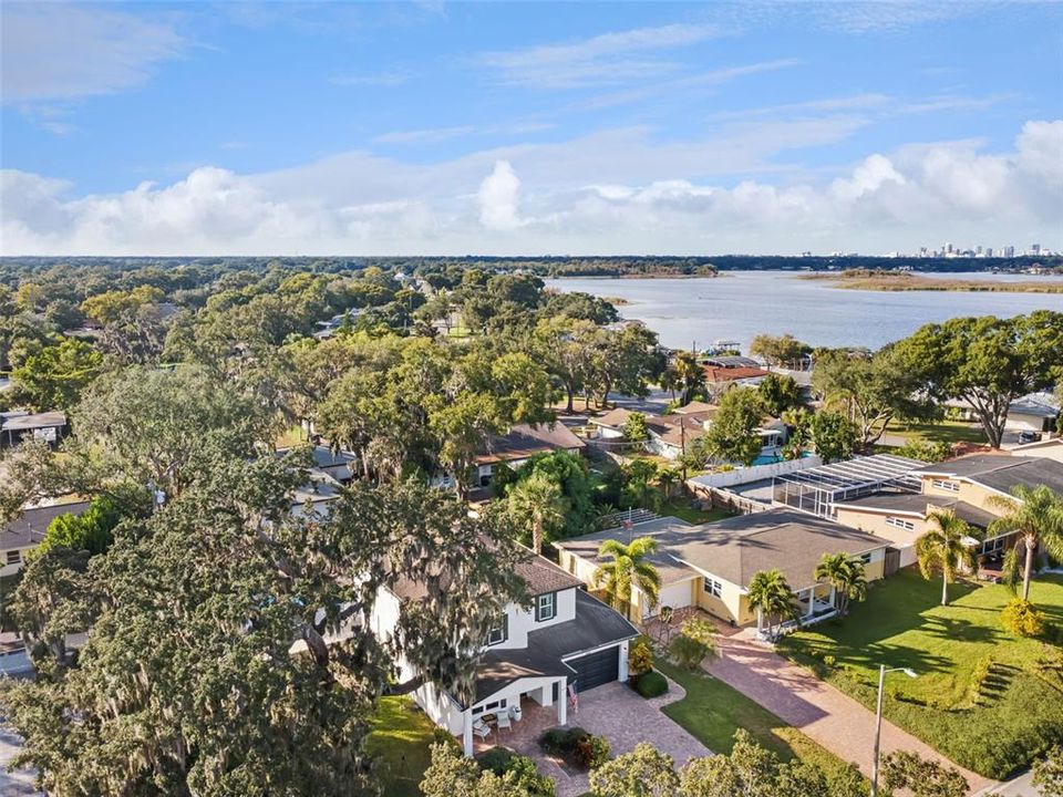 For Sale: $850,000 (4 beds, 3 baths, 2431 Square Feet)