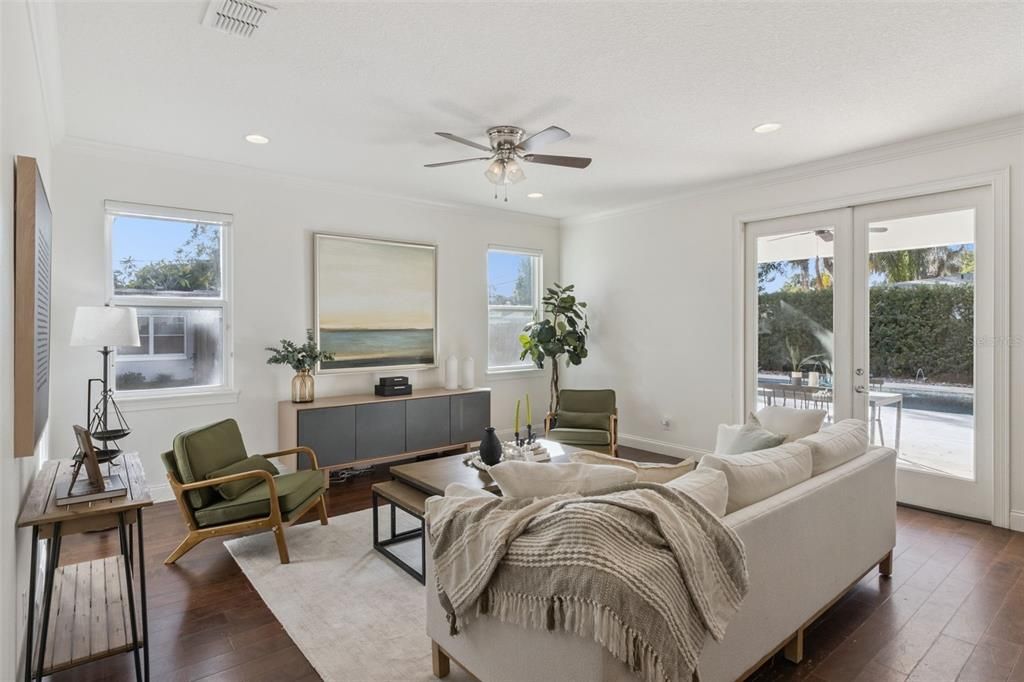 For Sale: $850,000 (4 beds, 3 baths, 2431 Square Feet)