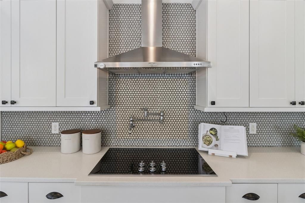 For Sale: $850,000 (4 beds, 3 baths, 2431 Square Feet)