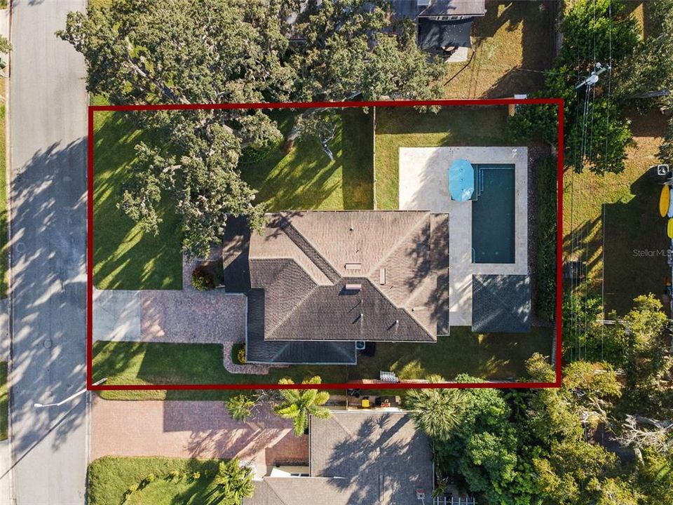 For Sale: $850,000 (4 beds, 3 baths, 2431 Square Feet)