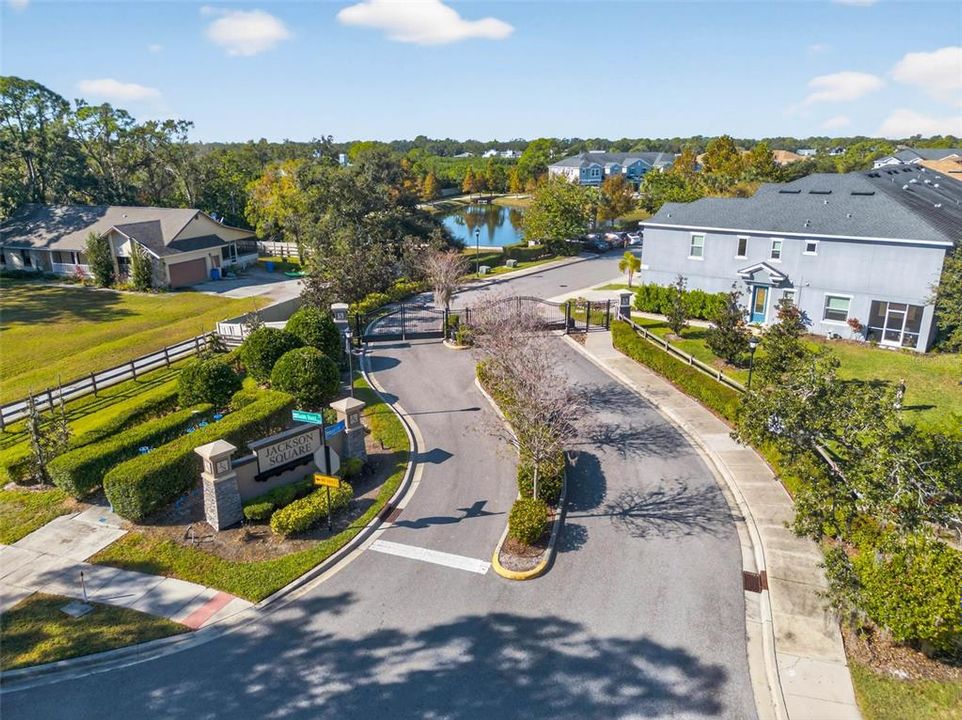 На продажу: $409,000 (3 спален, 2 ванн, 1816 Квадратных фут)