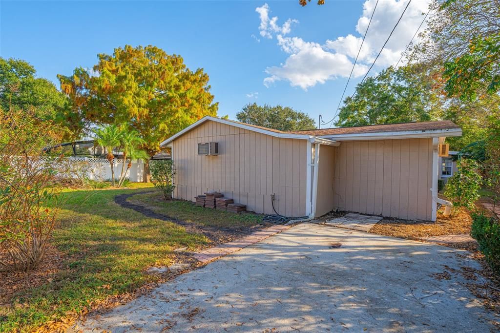 For Sale: $464,900 (3 beds, 2 baths, 1721 Square Feet)