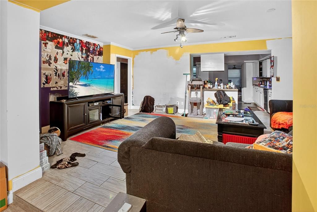 En Venta: $359,000 (2 camas, 2 baños, 1543 Pies cuadrados)