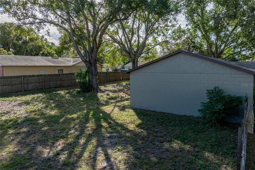 For Sale: $149,000 (3 beds, 2 baths, 868 Square Feet)