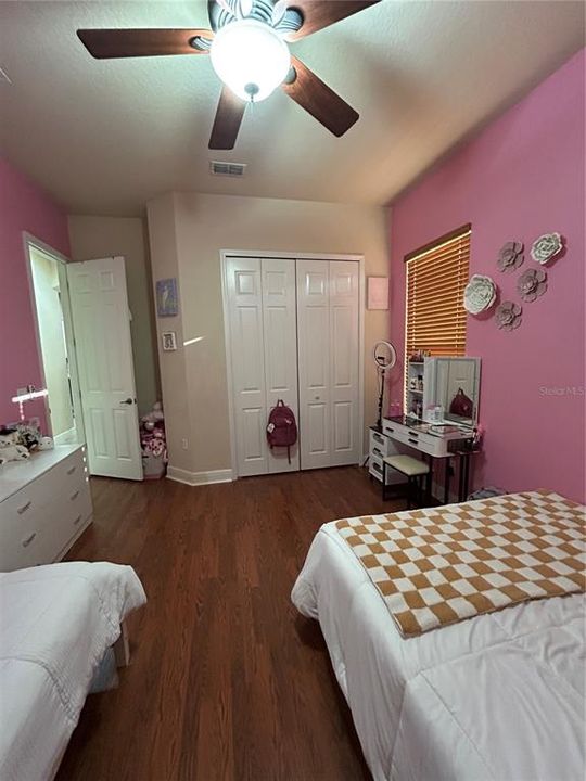 На продажу: $360,000 (2 спален, 2 ванн, 1556 Квадратных фут)