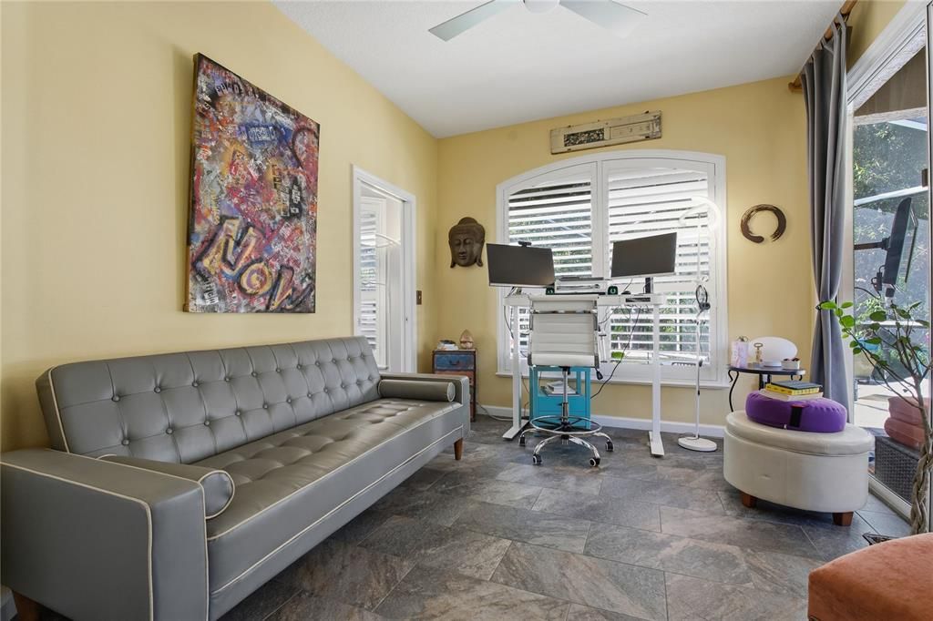 For Sale: $554,000 (3 beds, 2 baths, 1722 Square Feet)