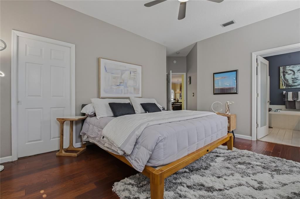 For Sale: $554,000 (3 beds, 2 baths, 1722 Square Feet)