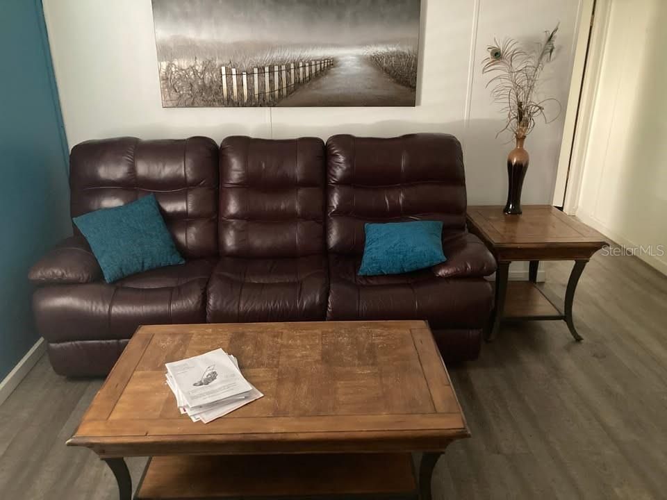 出租: $1,600 (2 贝兹, 2 浴室, 1100 平方英尺)