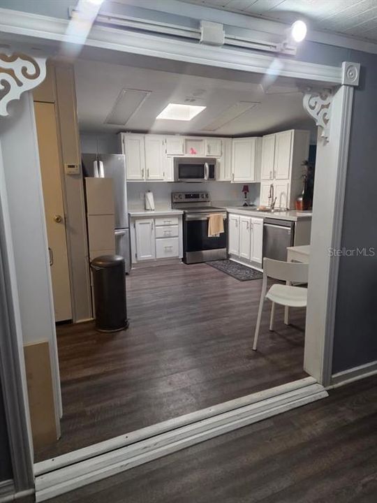 出租: $1,600 (2 贝兹, 2 浴室, 1100 平方英尺)