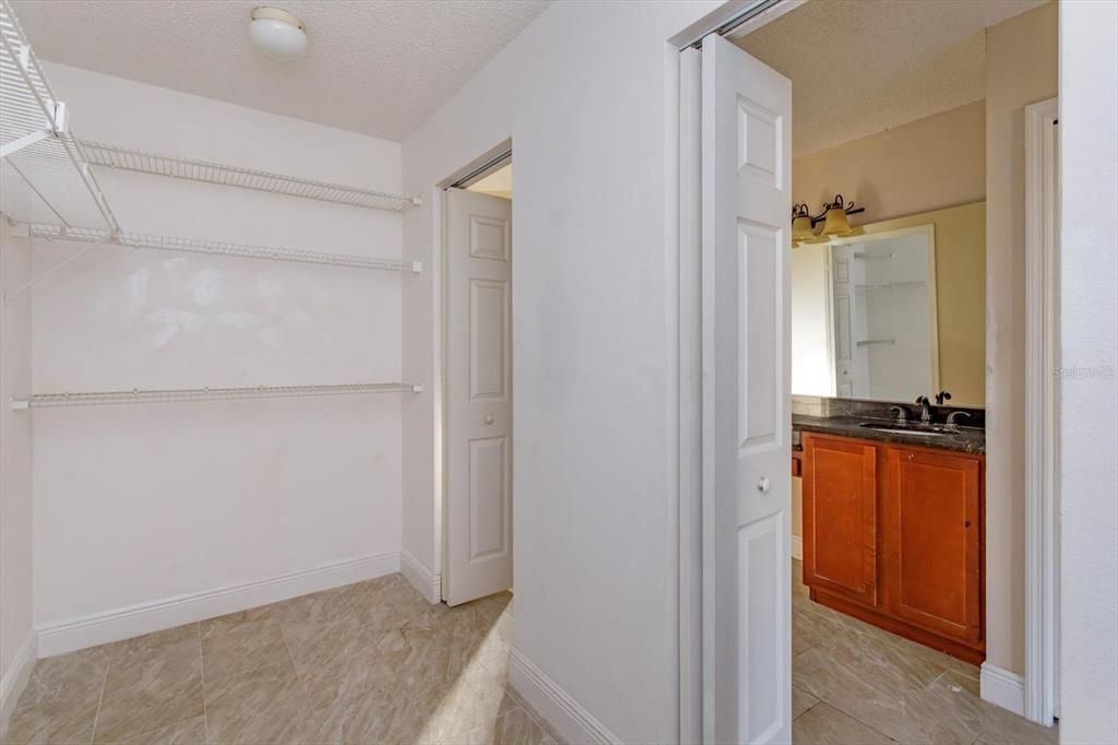 En Venta: $275,000 (3 camas, 2 baños, 1798 Pies cuadrados)