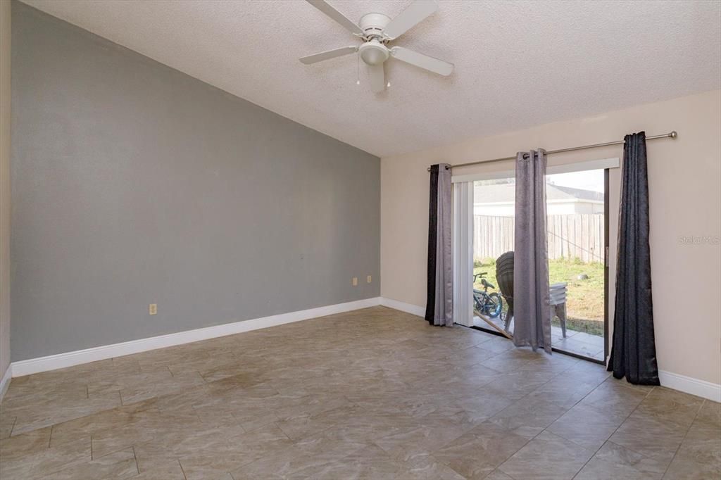 En Venta: $275,000 (3 camas, 2 baños, 1798 Pies cuadrados)