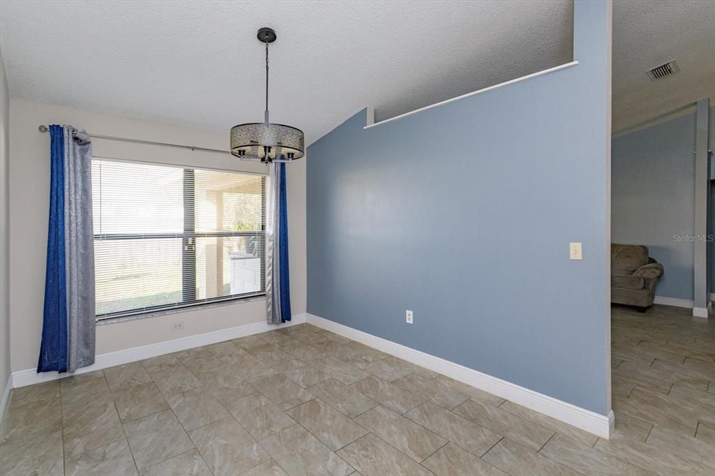 En Venta: $275,000 (3 camas, 2 baños, 1798 Pies cuadrados)