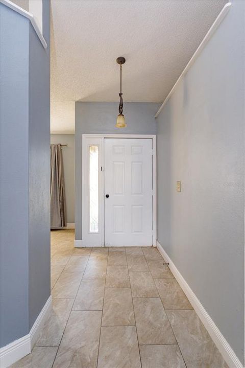 En Venta: $275,000 (3 camas, 2 baños, 1798 Pies cuadrados)