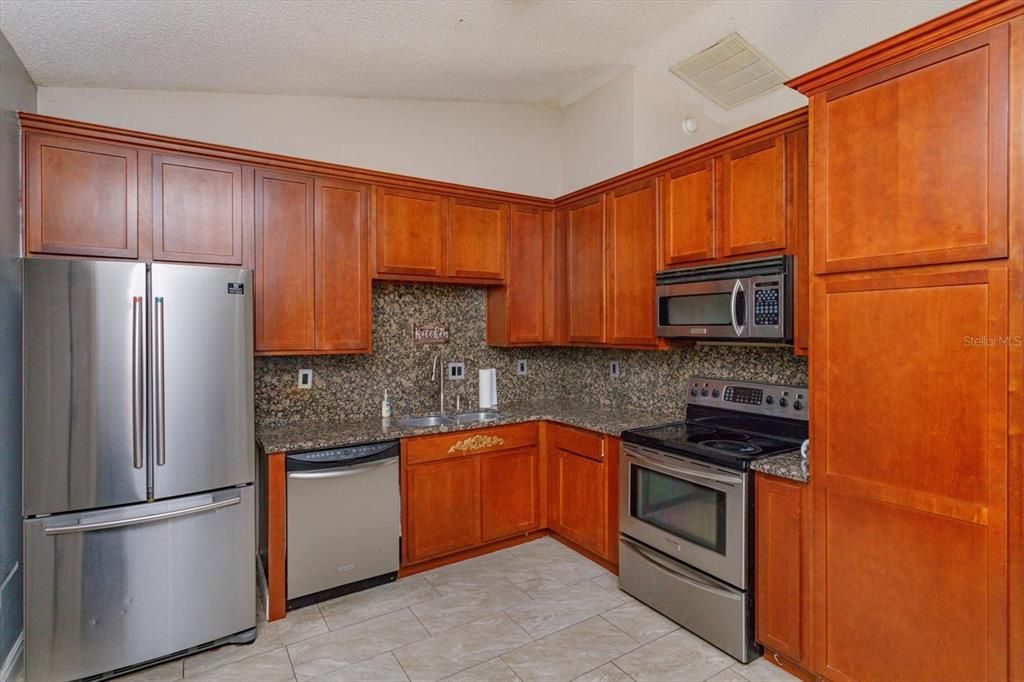 En Venta: $275,000 (3 camas, 2 baños, 1798 Pies cuadrados)