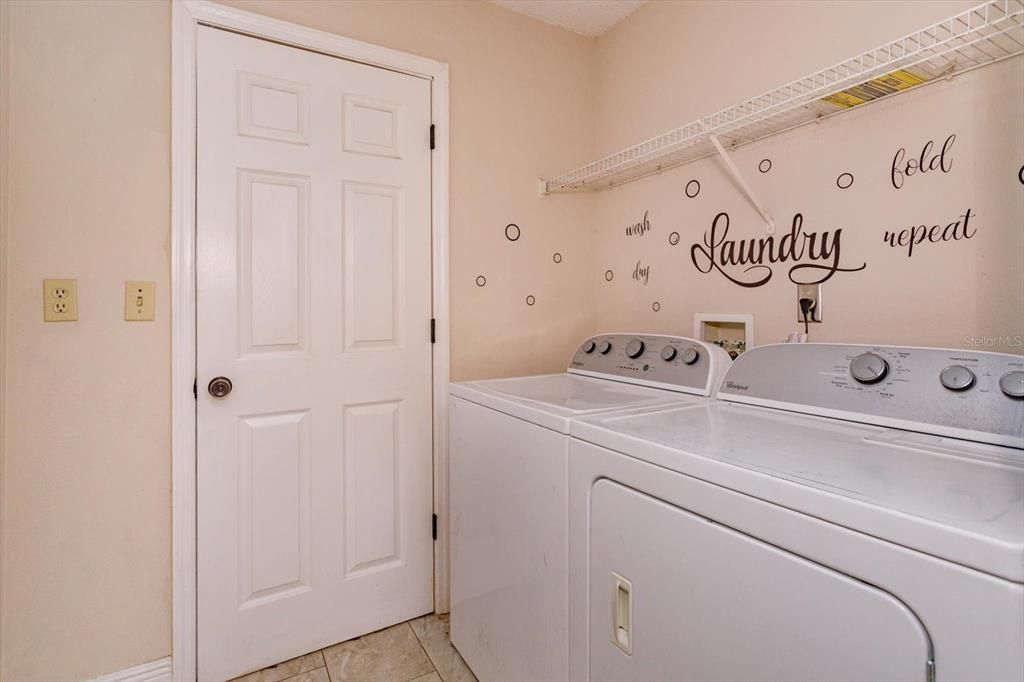 En Venta: $275,000 (3 camas, 2 baños, 1798 Pies cuadrados)