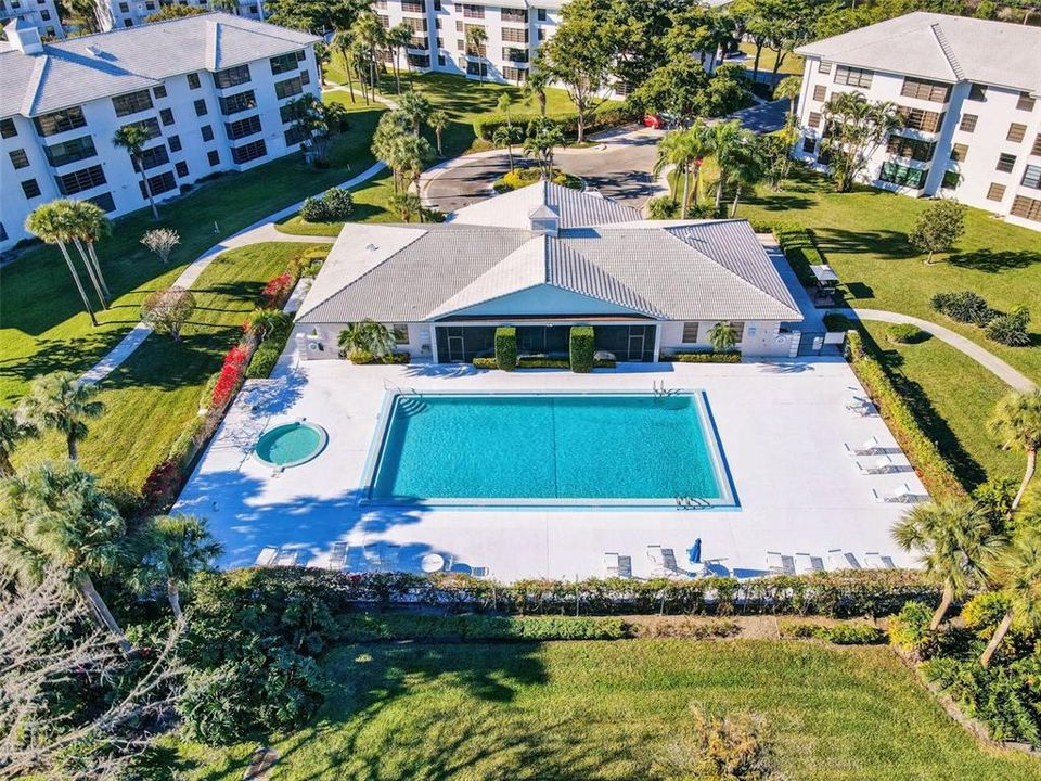 На продажу: $284,900 (2 спален, 2 ванн, 1385 Квадратных фут)