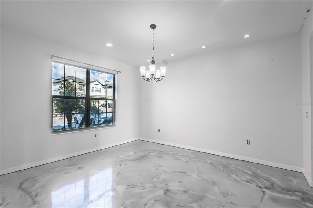 For Sale: $899,000 (5 beds, 4 baths, 4850 Square Feet)