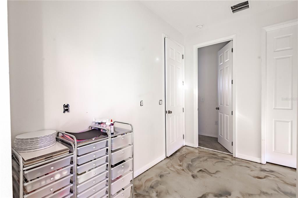 For Sale: $899,000 (5 beds, 4 baths, 4850 Square Feet)