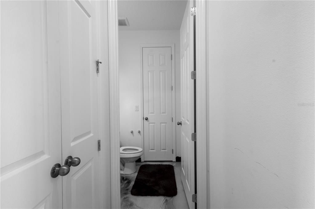 For Sale: $899,000 (5 beds, 4 baths, 4850 Square Feet)