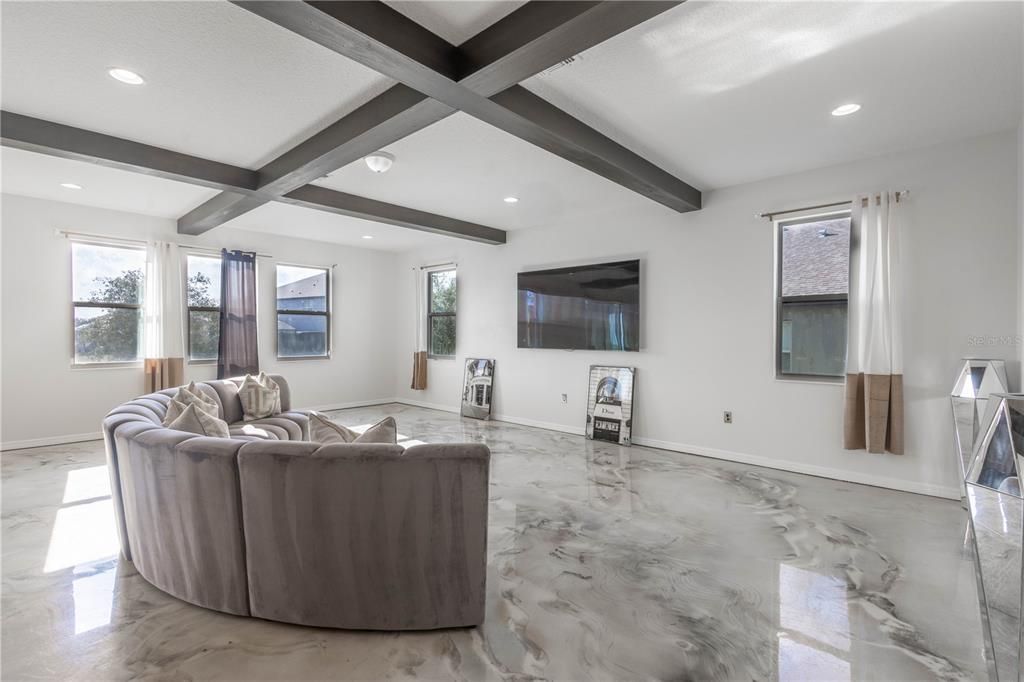 For Sale: $899,000 (5 beds, 4 baths, 4850 Square Feet)