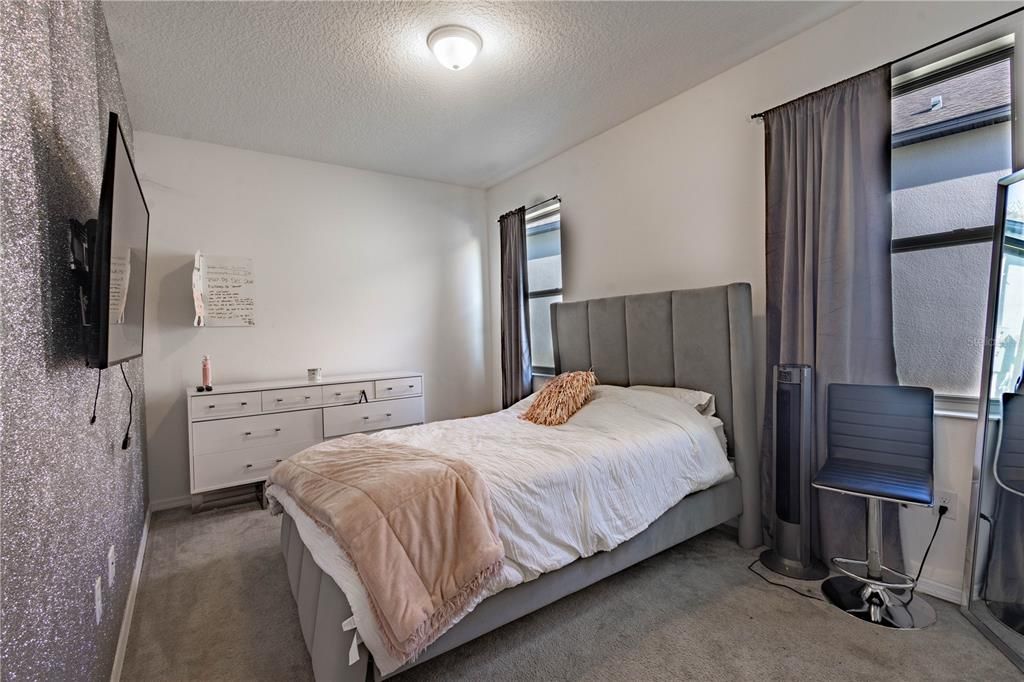 For Sale: $899,000 (5 beds, 4 baths, 4850 Square Feet)