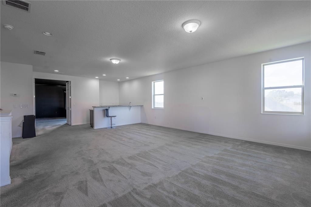 For Sale: $899,000 (5 beds, 4 baths, 4850 Square Feet)