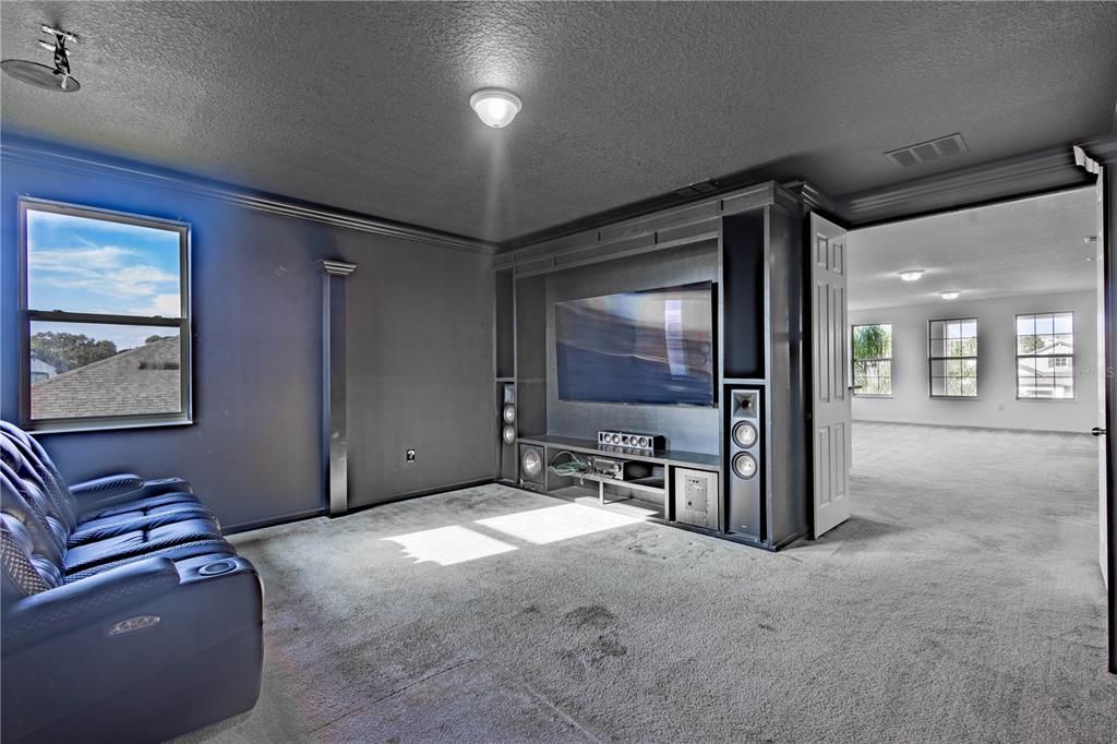 For Sale: $899,000 (5 beds, 4 baths, 4850 Square Feet)