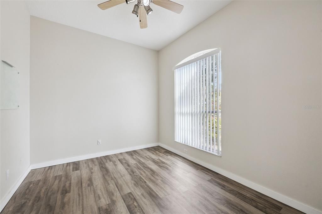 На продажу: $445,000 (3 спален, 2 ванн, 1680 Квадратных фут)