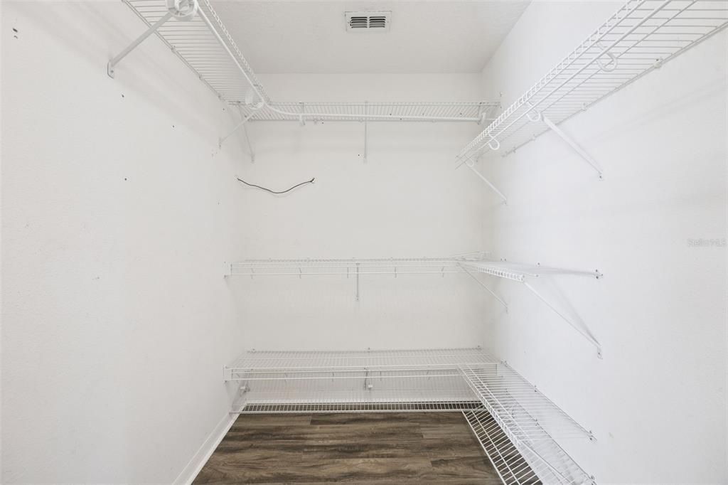 На продажу: $445,000 (3 спален, 2 ванн, 1680 Квадратных фут)