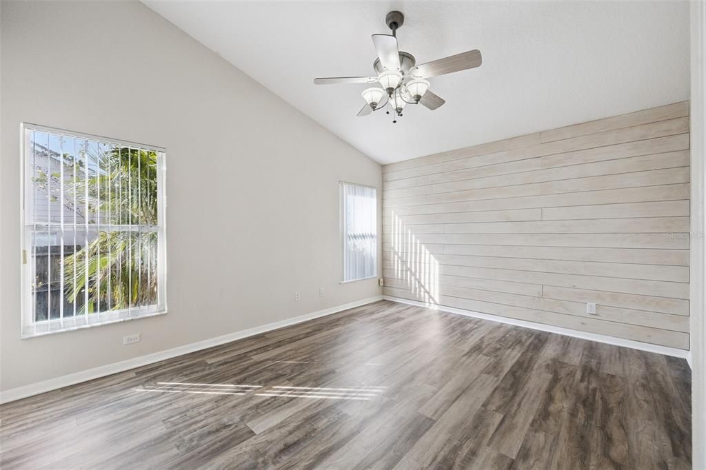 На продажу: $445,000 (3 спален, 2 ванн, 1680 Квадратных фут)