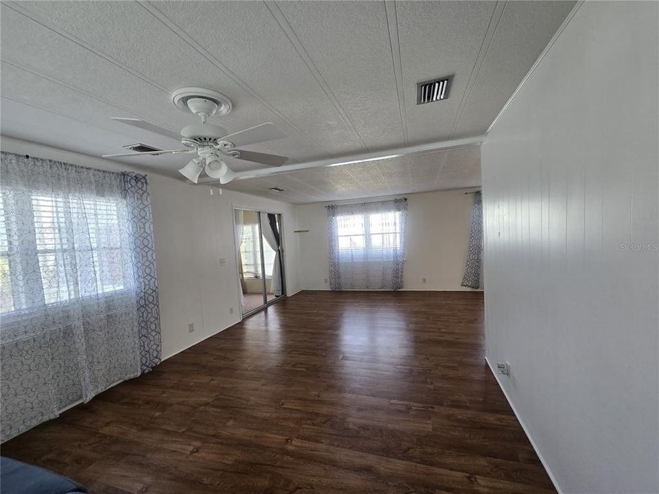 For Sale: $115,000 (2 beds, 2 baths, 1656 Square Feet)