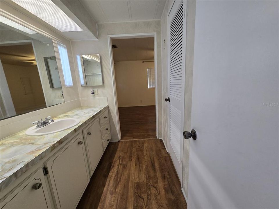 For Sale: $115,000 (2 beds, 2 baths, 1656 Square Feet)